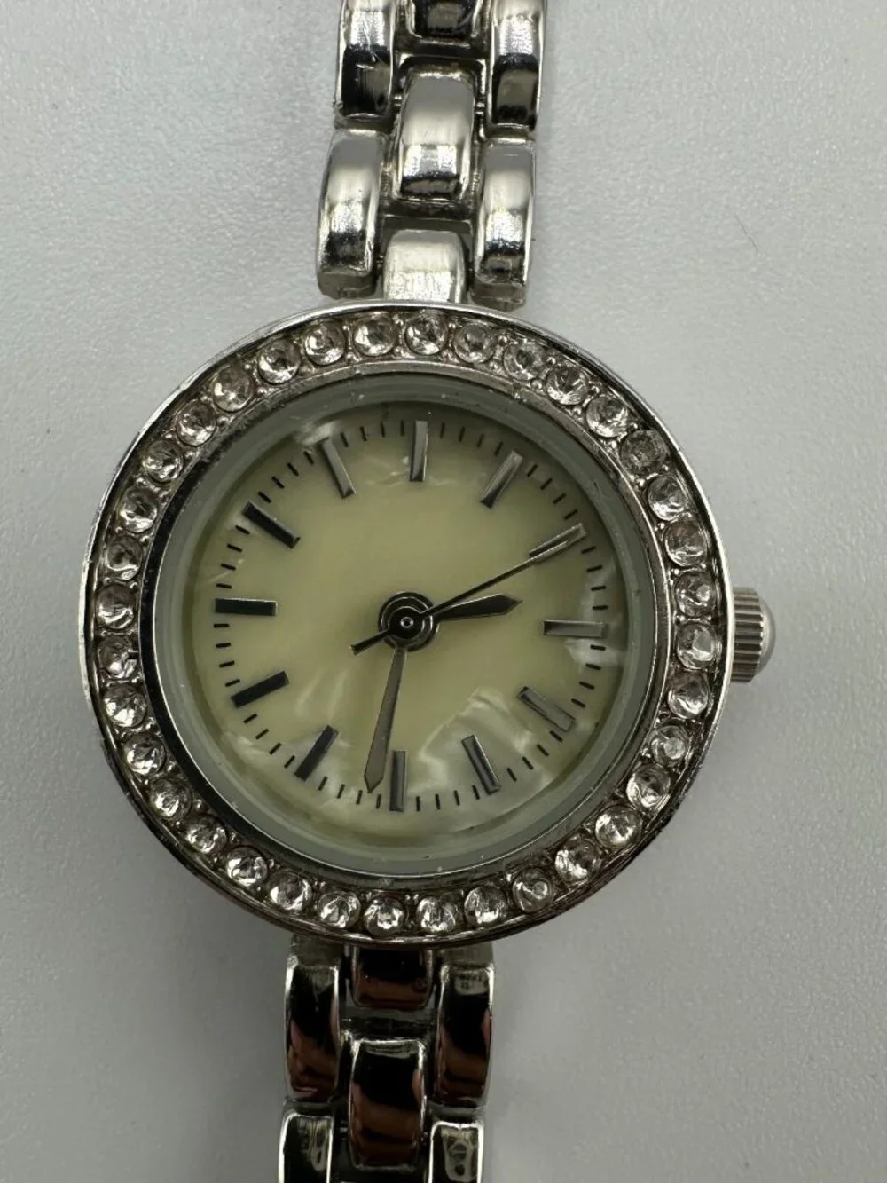 3/$30 Avon Watch Women Silver Tone Crystal Bezel Thin Metal Band New Battery 7 
